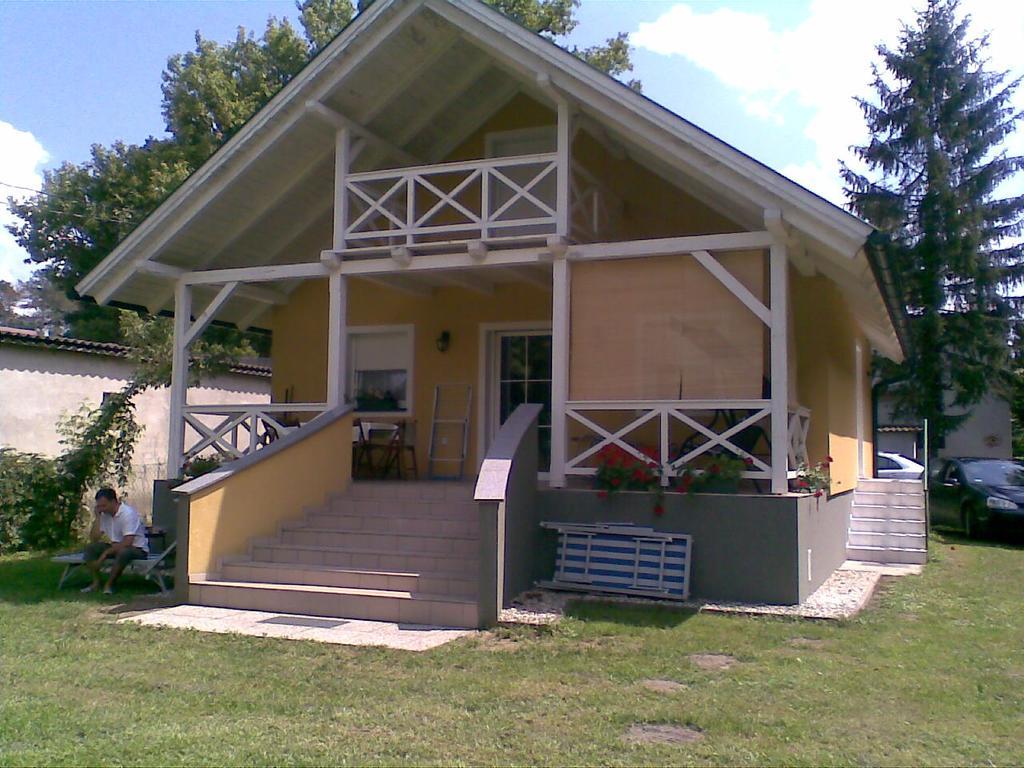 Rozmaring Ház Villa Balatonlelle Exterior foto